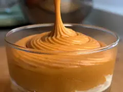 Caramello salato cremoso, perfetto per la ricetta caramello salato Montersino. La consistenza è invitante e golosa.